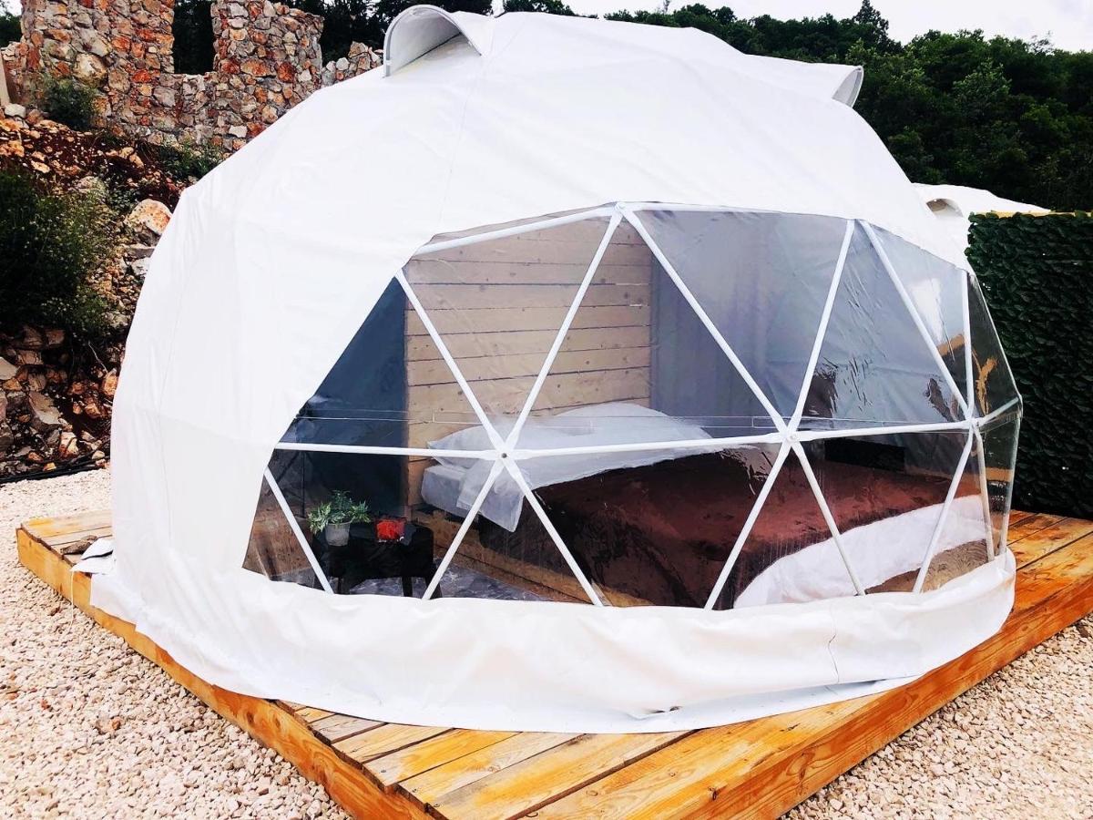 Glamping Peninsula Lustica Rose Βίλα Τίβατ Εξωτερικό φωτογραφία