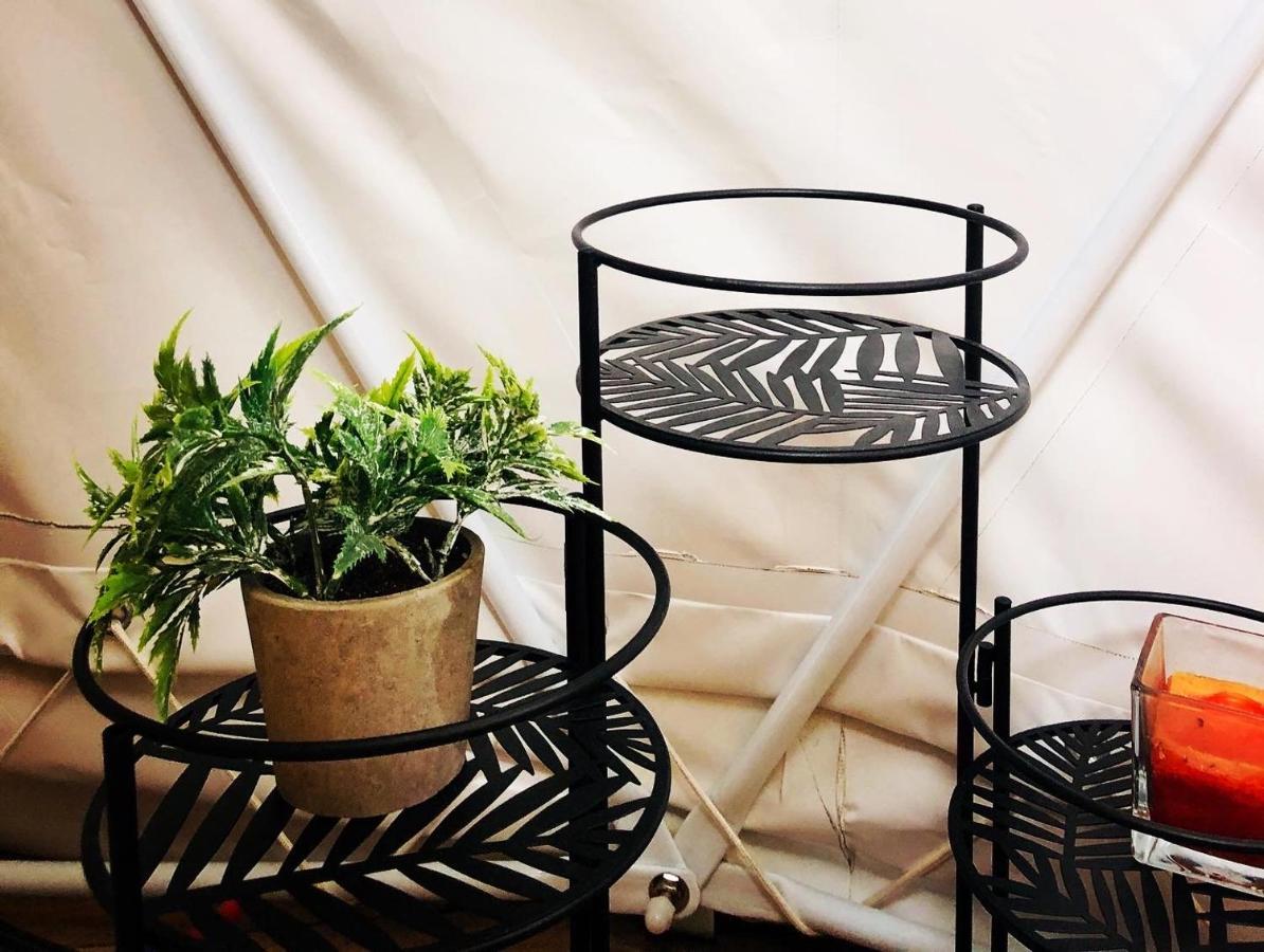 Glamping Peninsula Lustica Rose Βίλα Τίβατ Εξωτερικό φωτογραφία
