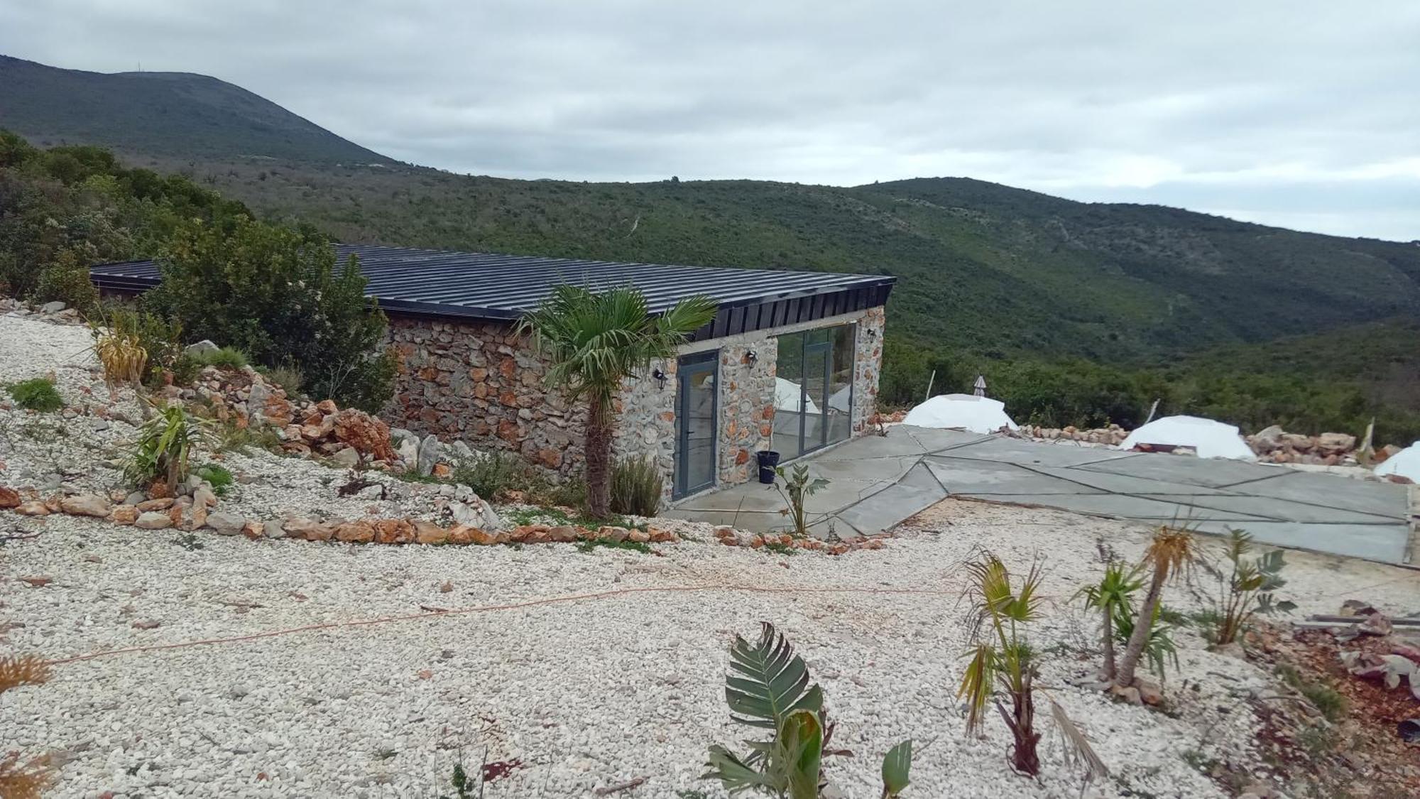 Glamping Peninsula Lustica Rose Βίλα Τίβατ Εξωτερικό φωτογραφία