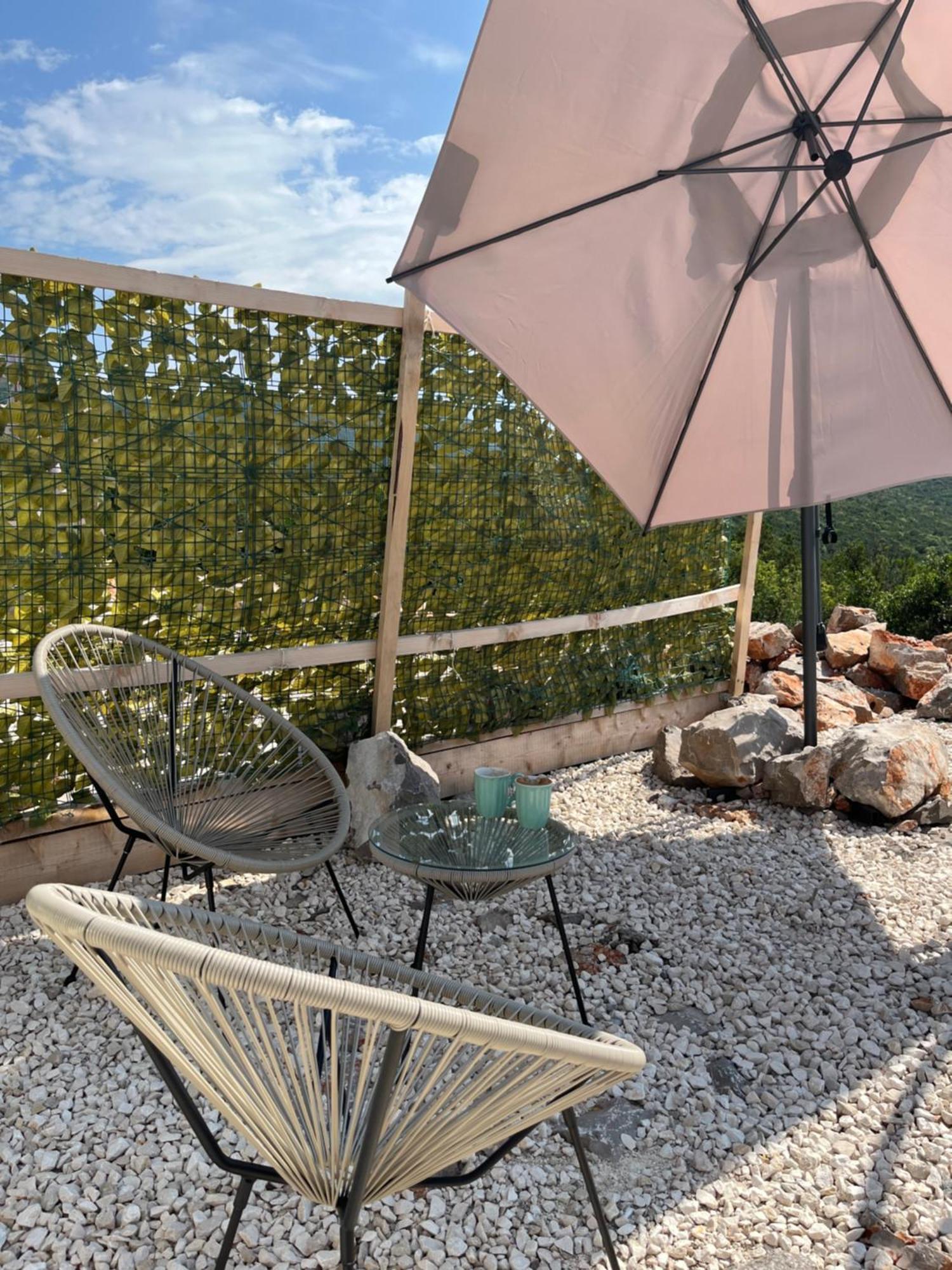 Glamping Peninsula Lustica Rose Βίλα Τίβατ Εξωτερικό φωτογραφία