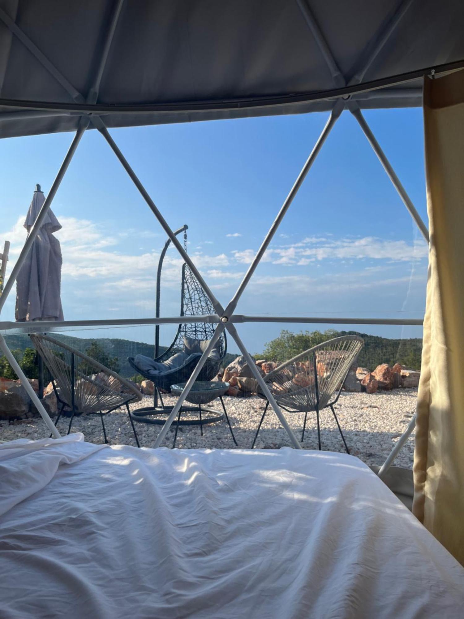 Glamping Peninsula Lustica Rose Βίλα Τίβατ Εξωτερικό φωτογραφία