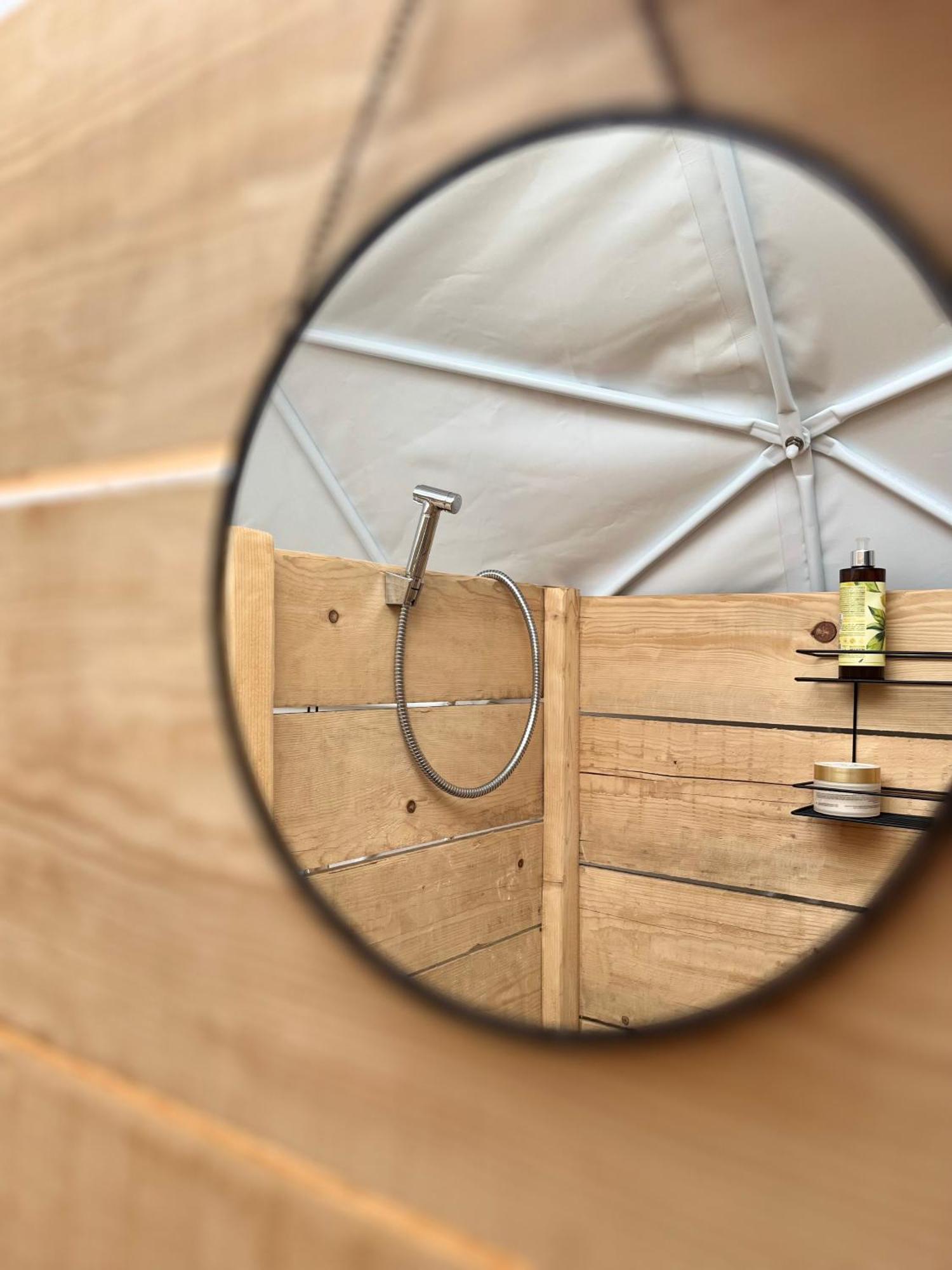 Glamping Peninsula Lustica Rose Βίλα Τίβατ Εξωτερικό φωτογραφία